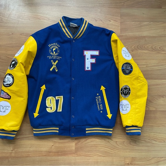 Men’s 2XL Blue wool & yellow leather Varsity Jacket with Patches number - Picture 8 of 11